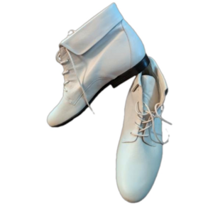 VINTAGE leather cream lace up ankle booties size 10